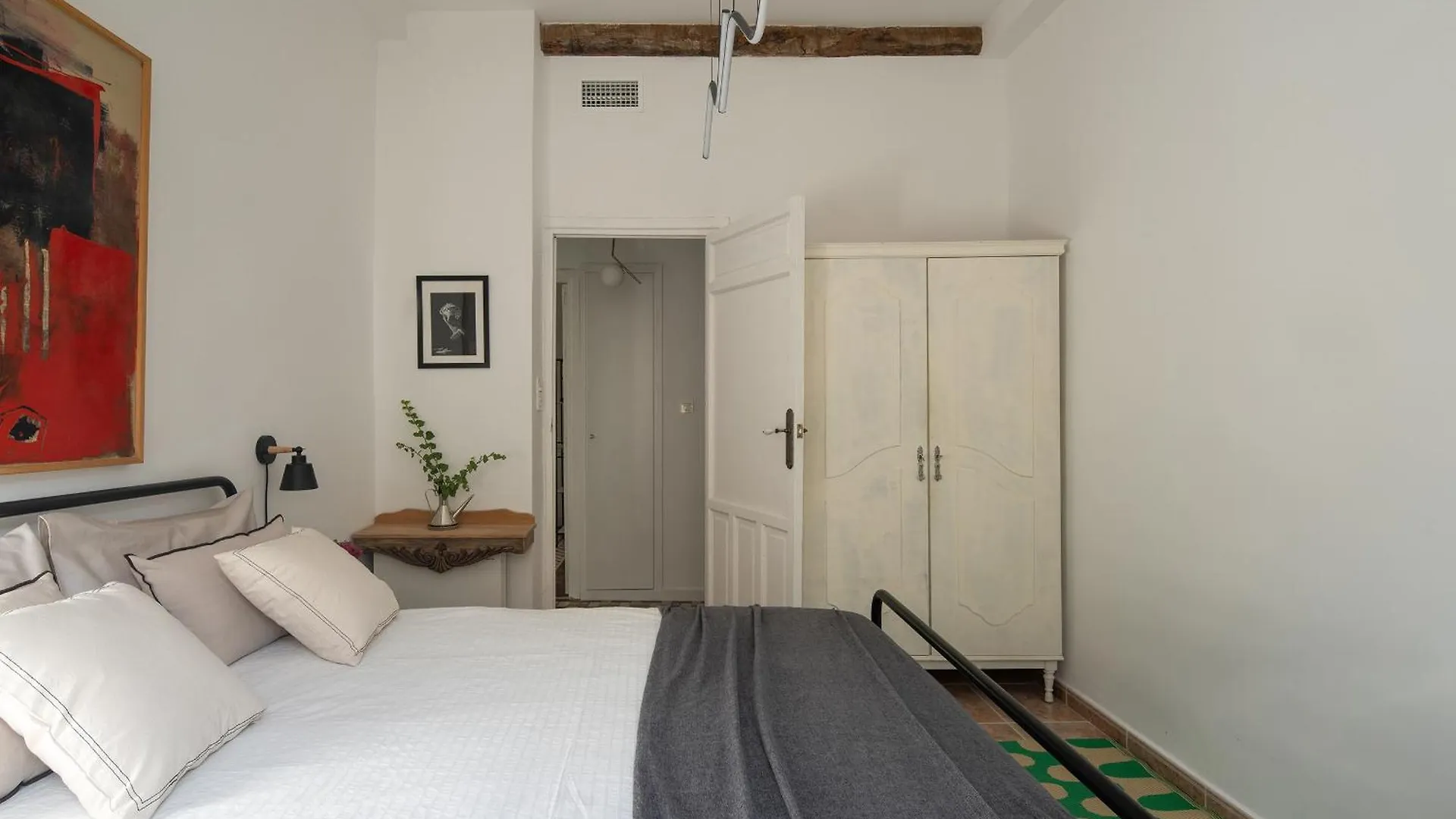 Parking Free, Granada Vintage Haven Apartment