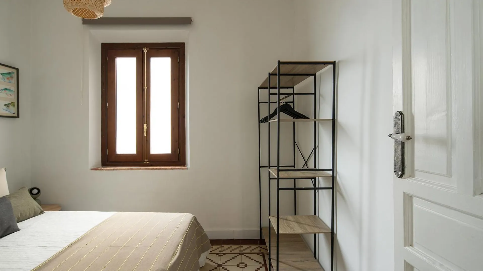 Parking Free, Granada Vintage Haven Apartment Spain