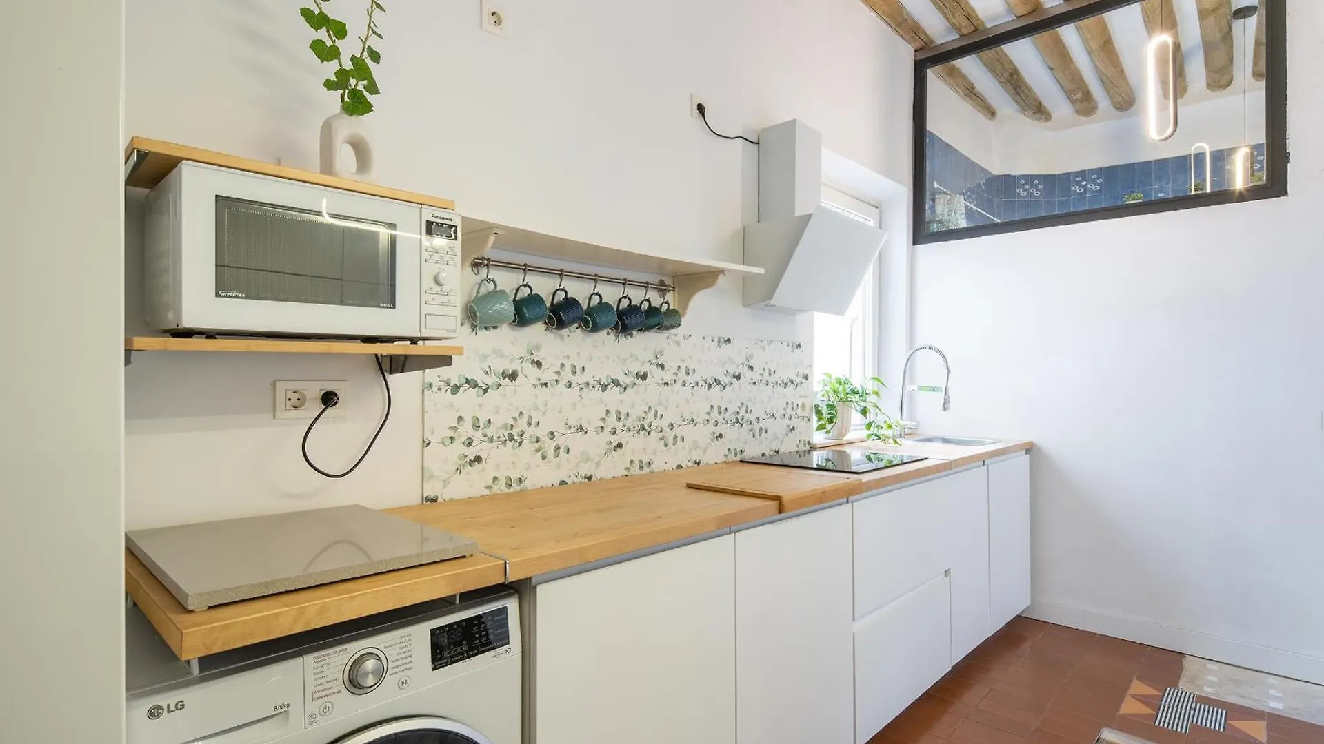 Parking Free, Granada Vintage Haven Apartment 0*,