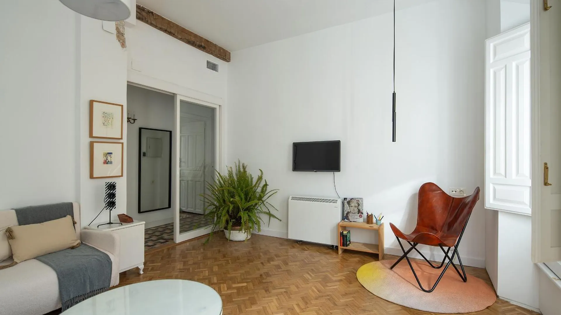 Parking Free, Granada Vintage Haven Apartment Spain